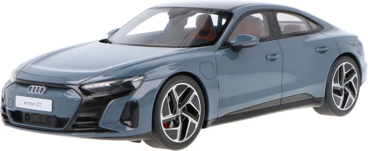Audi e-tron GT GT Spirit 1:18