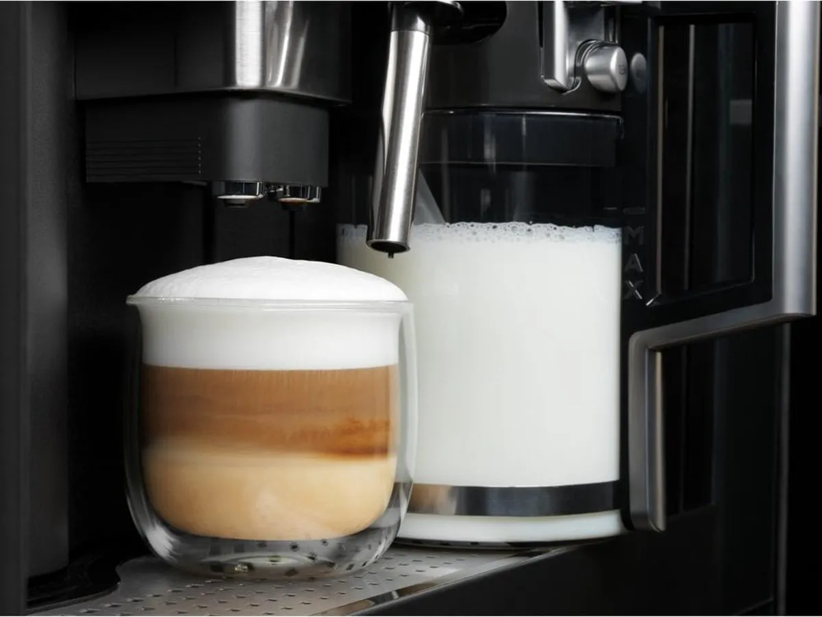 Electrolux KBC65T Volledig Automatische Espressomachine - 1,8L - Zwart - afbeelding 6 van 6
