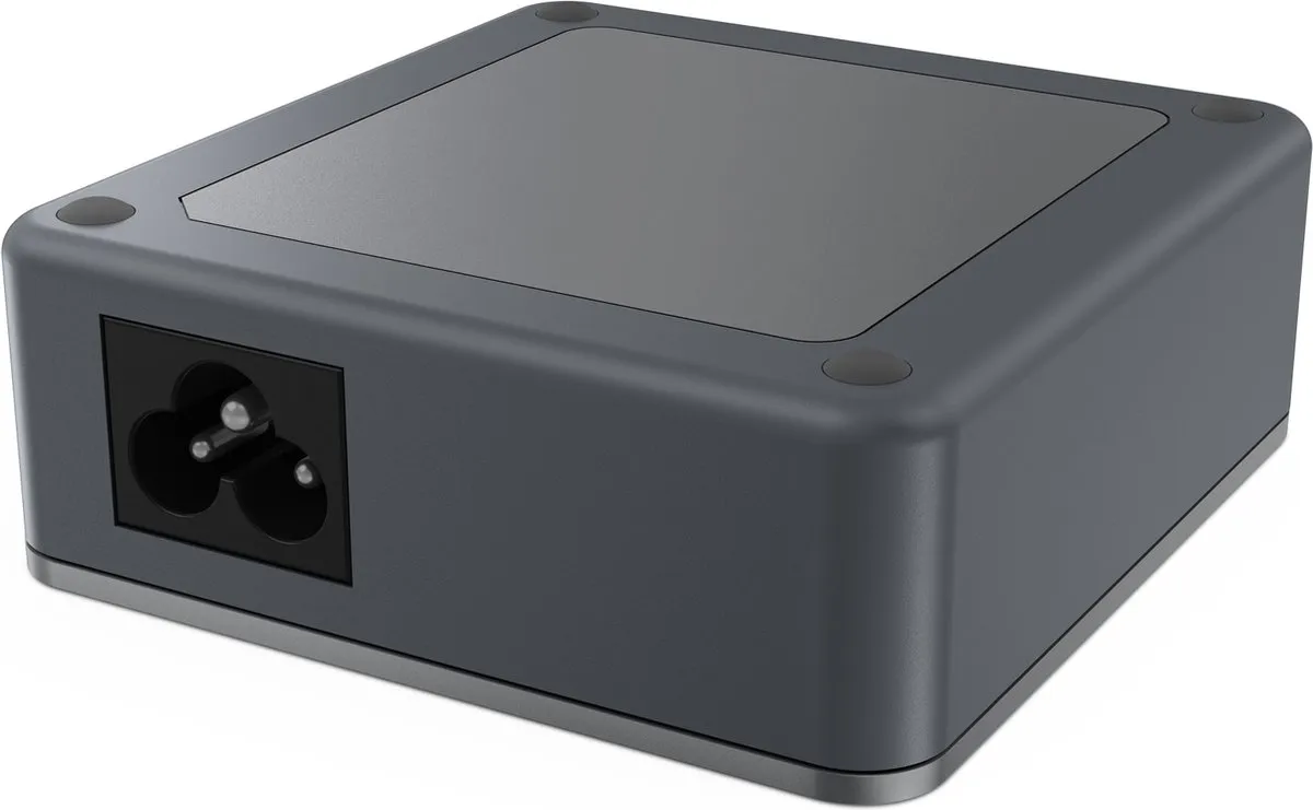 Lenovo G0A6130WEU Universele Oplader - 4 Poorten - Zwart