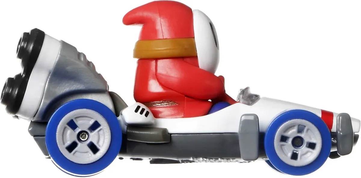 Hot Wheels Mario Kart Shy Guy B-Dasher Kart - Multicolor