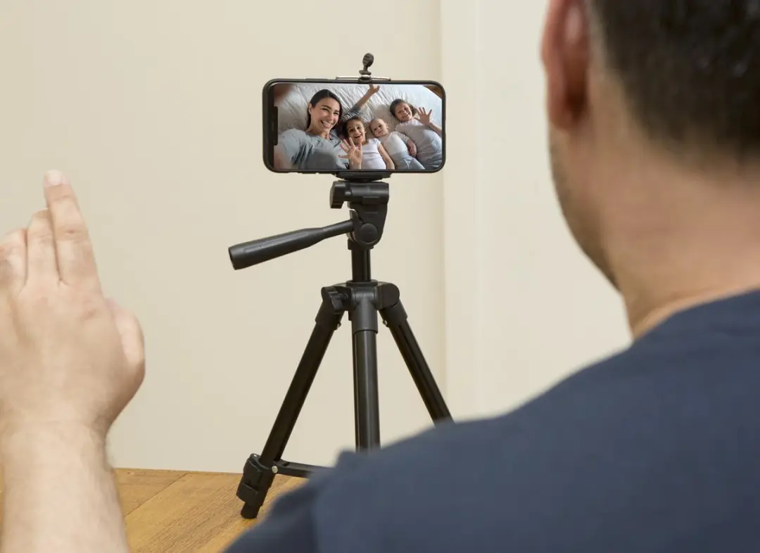 Kikkerland US207 Smartphone Statief - Uitschuifbaar - Zwart - afbeelding 2 van 6
