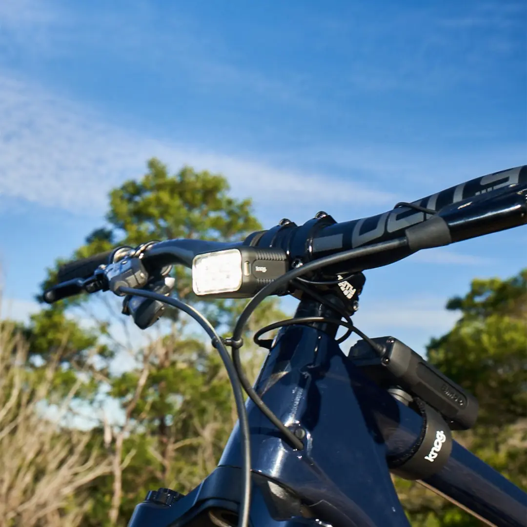 Knog Blinder X 1800 voorlicht - zwart - afbeelding 5 van 6