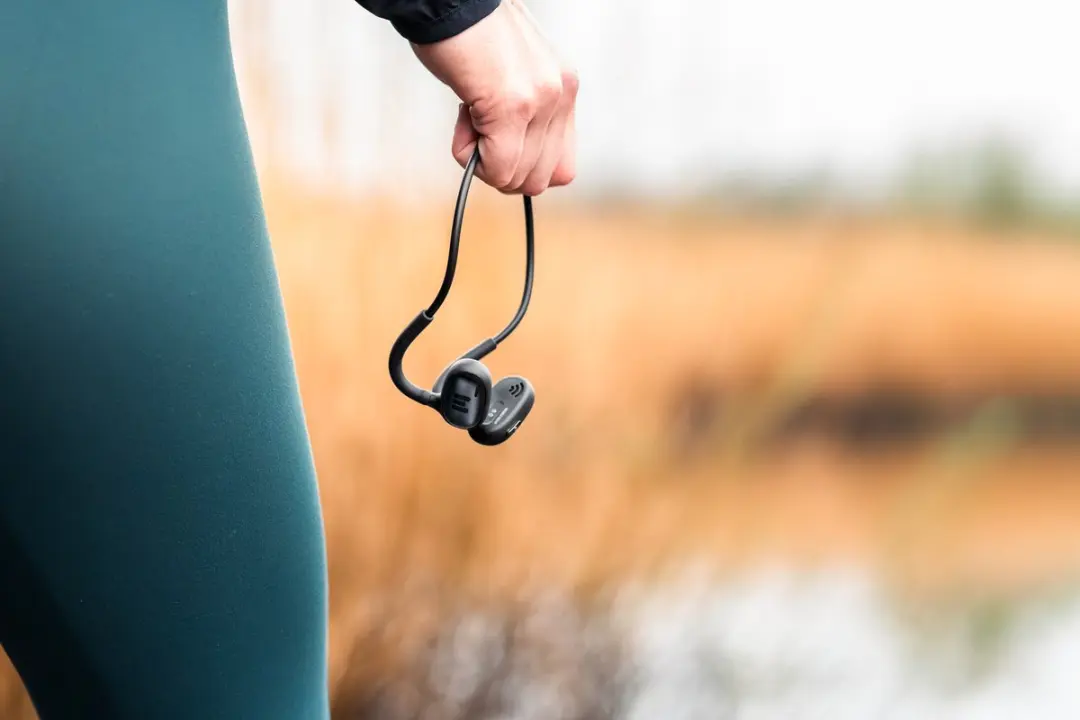 MIIEGO openGo AL5 Open-Ear Sportkoptelefoon - Zwart - afbeelding 2 van 4