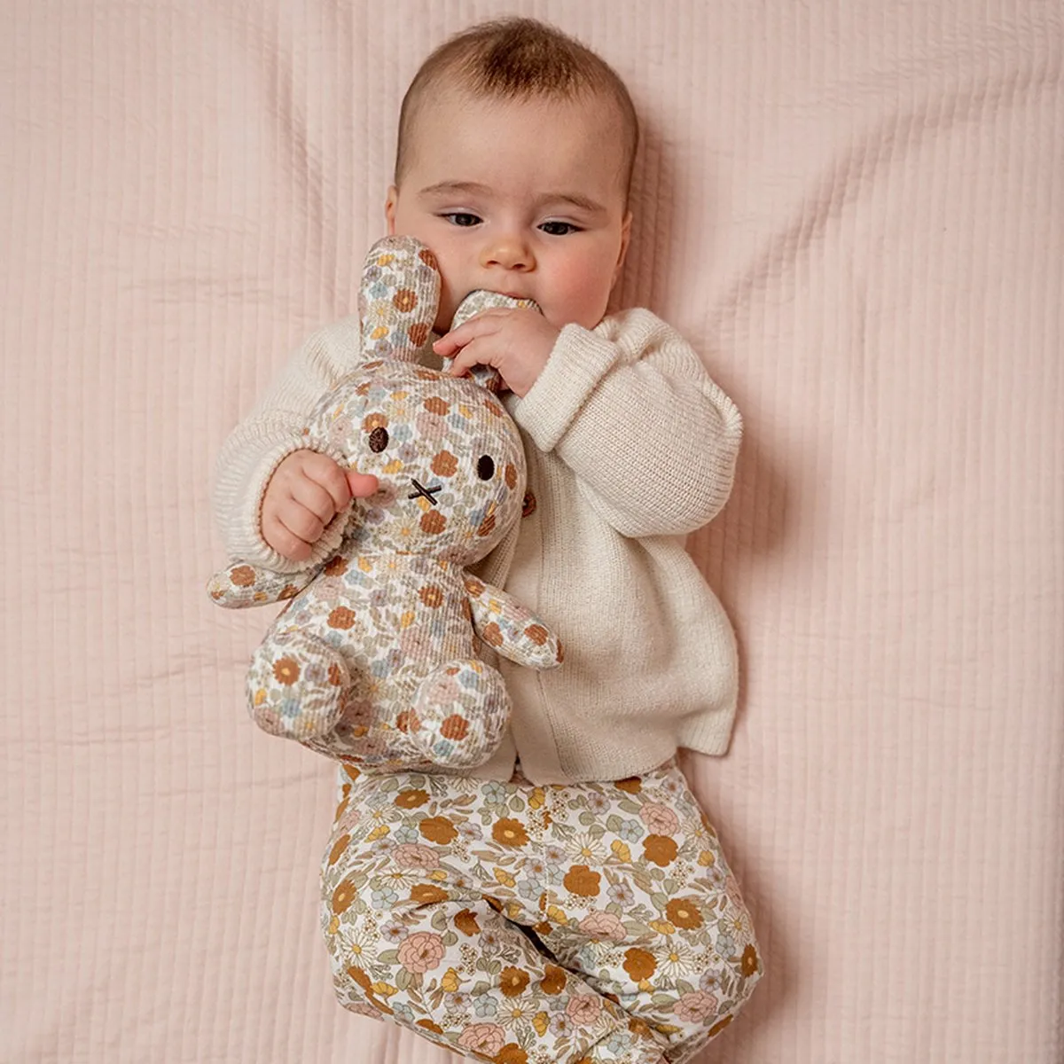 Nijntje Vintage Little Flower Knuffel - 25cm - Little Flower All Over