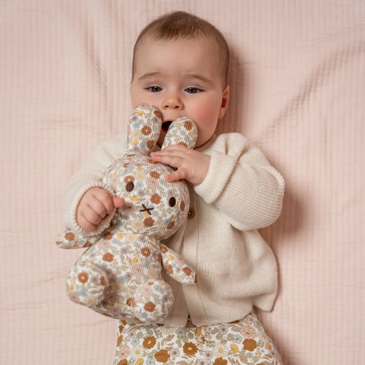 Nijntje Vintage Little Flower Knuffel - 25cm - Little Flower All Over