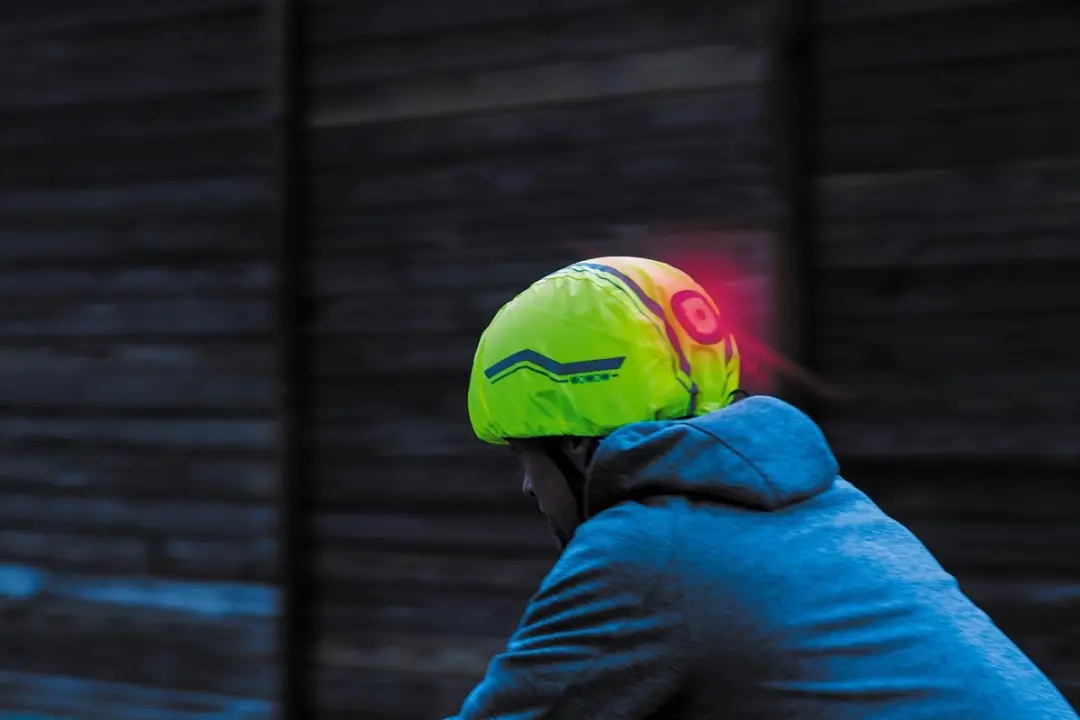 WOWOW Corsa Helmovertrek met USB LED - Fluor Geel - afbeelding 4 van 6