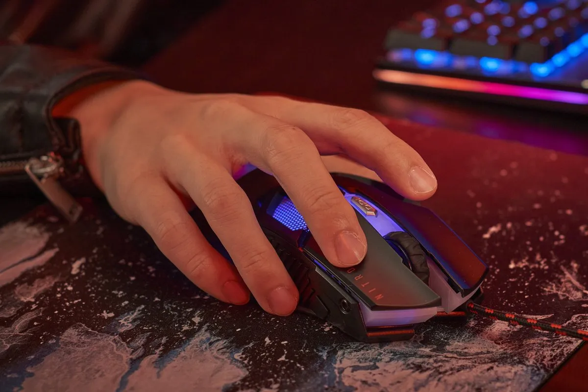 Acer Nitro Gaming Muis NMW200 – Gaming Muis – 7200 DPI - RGB Verlichting – USB Bedraad – Optisch – Zwart