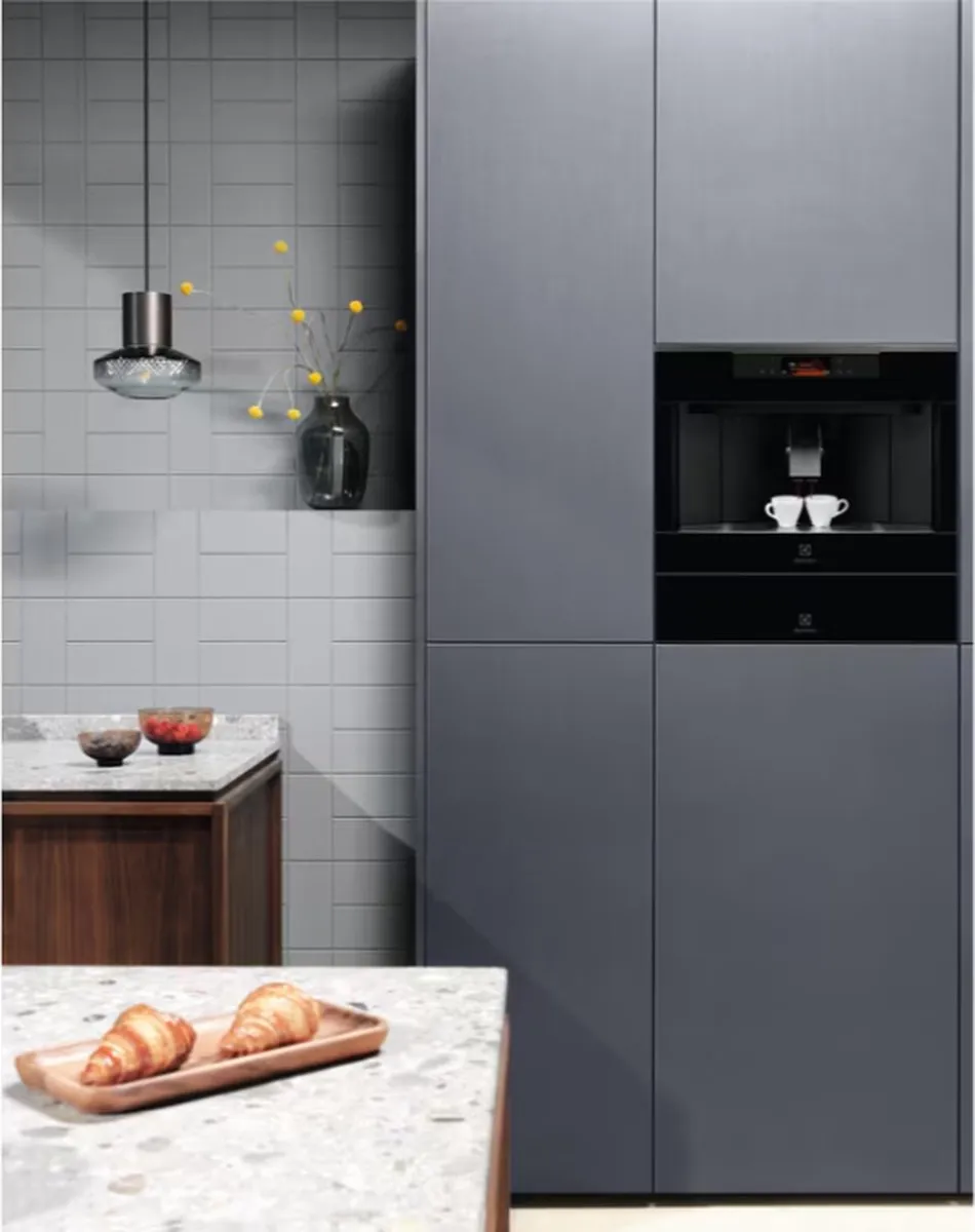 Electrolux KBC85H Inbouw Koffiemachine - 1350W - Zwart