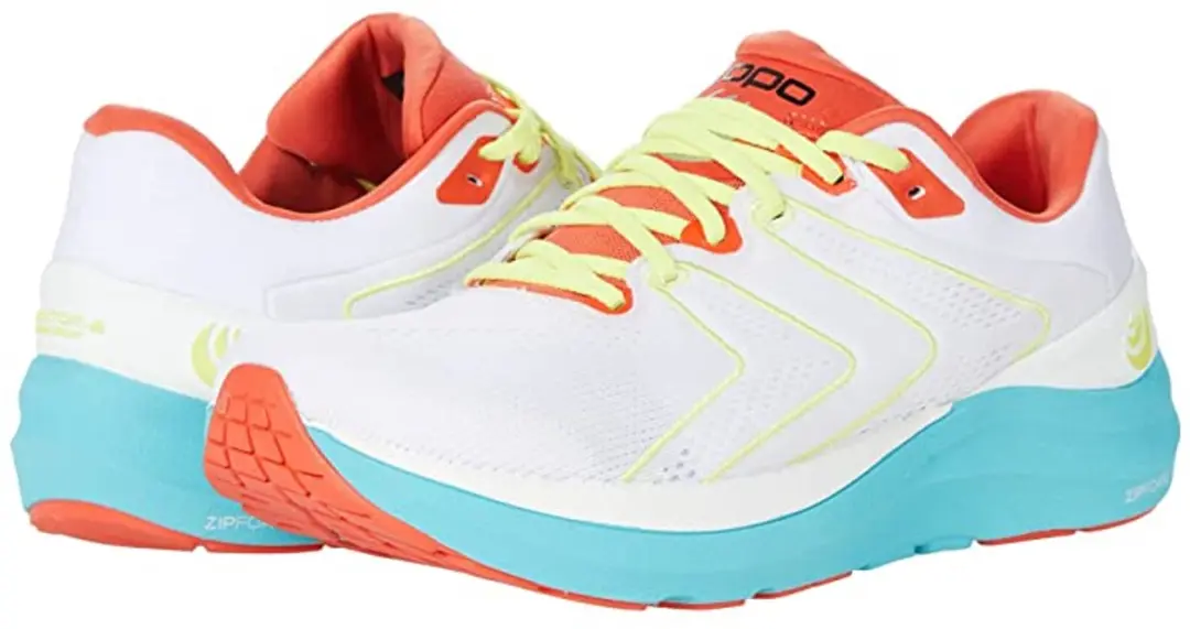 Topo Athletic Phantom 2