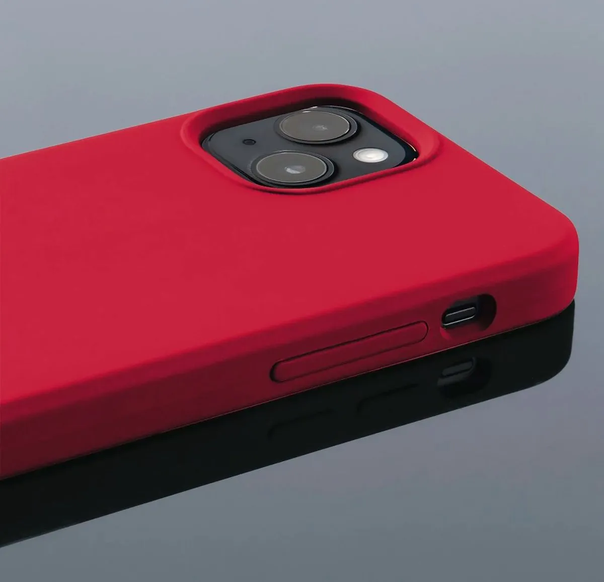 Hama MagCase Finest Feel Pro iPhone 14 Hoesje - Rood - MagSafe - afbeelding 5 van 6