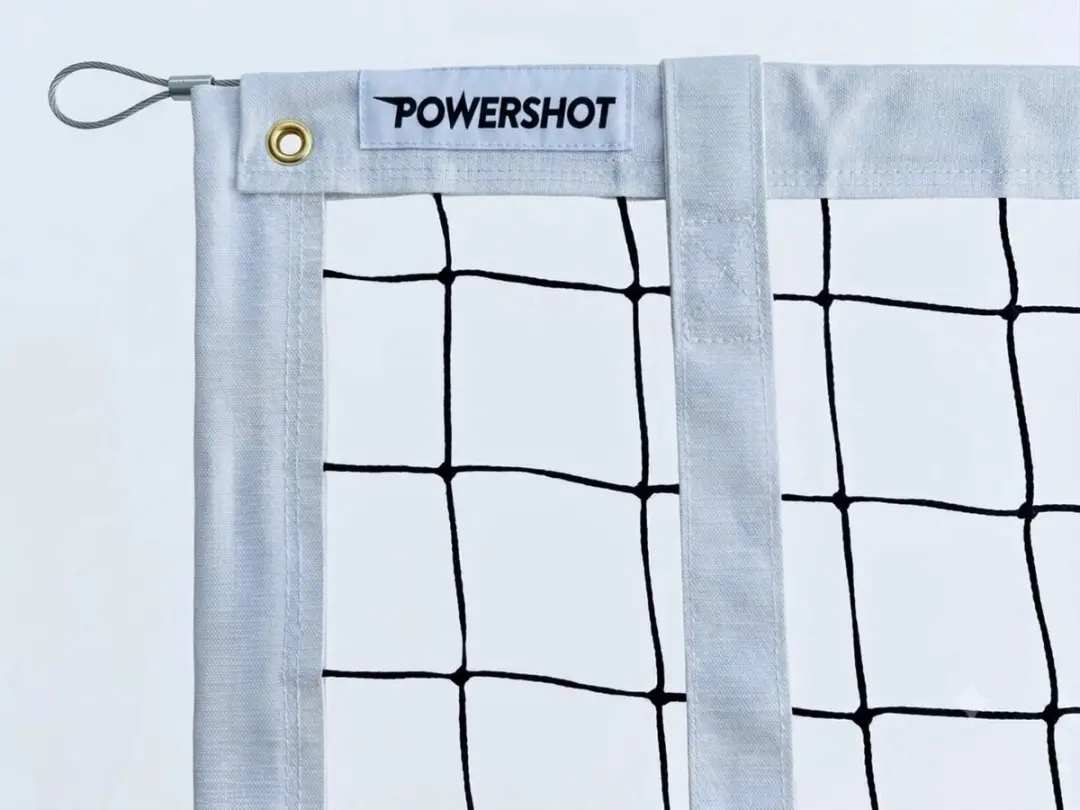 Wedstrijdvolleybalnet versterkt met PVC-stroken
