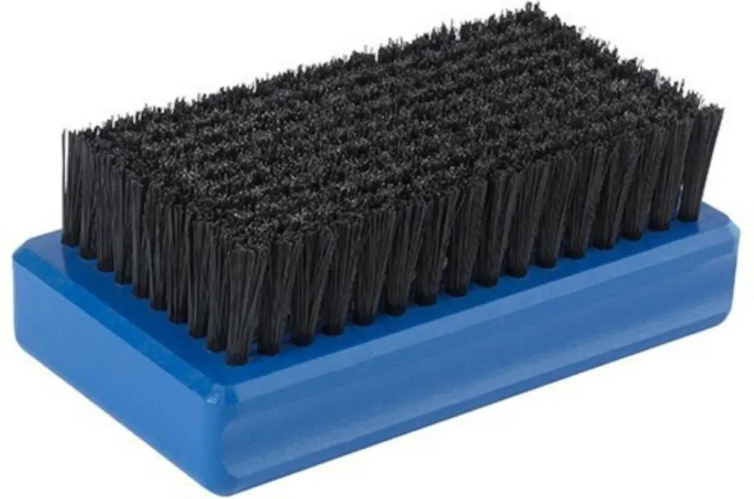 Holmenkol Base Brush Staal