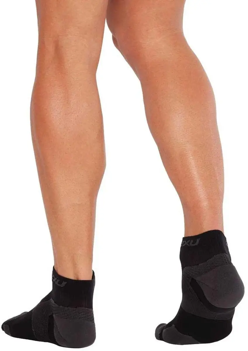 2XU Vectr Lightcushion Enkelsokken - Zwart - afbeelding 2 van 3