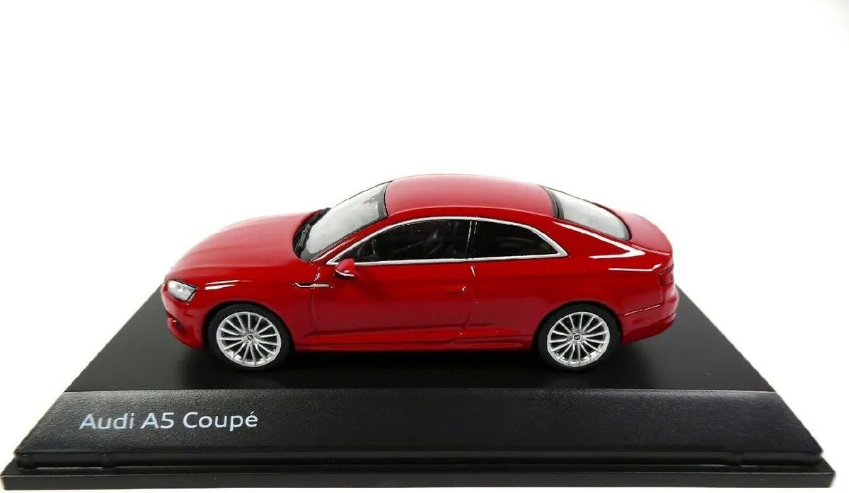 Audi A5 Coupé 1:43 Spark - Multicolor