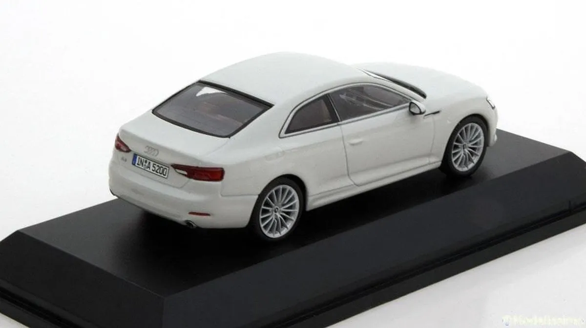 Audi A5 Coupé 1:43 Spark - Multicolor