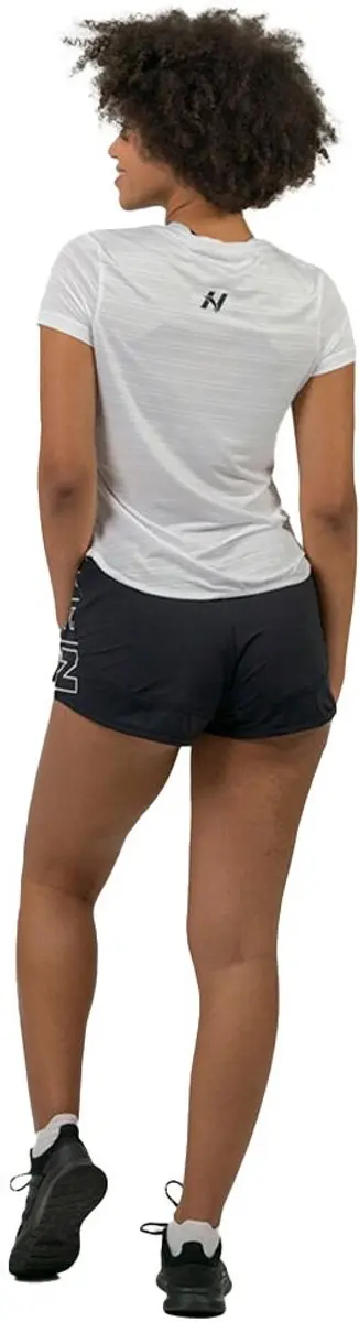 Nebbia Fit Activewear “airy” With Reflective Logo 438 T-shirt Met Korte Mouw
