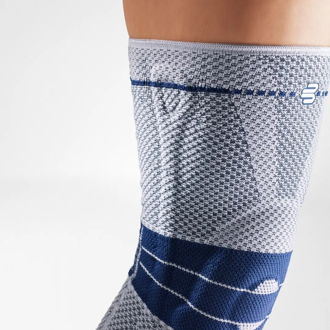 Bauerfeind GenuTrain Kniebrace - Titaan - afbeelding 4 van 6