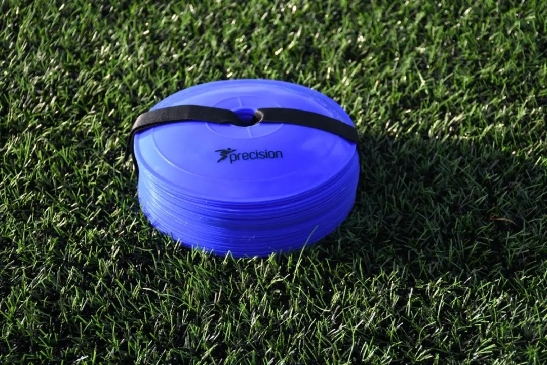 Precision platte trainingshoedjes set van 40 blauw sport markers.
