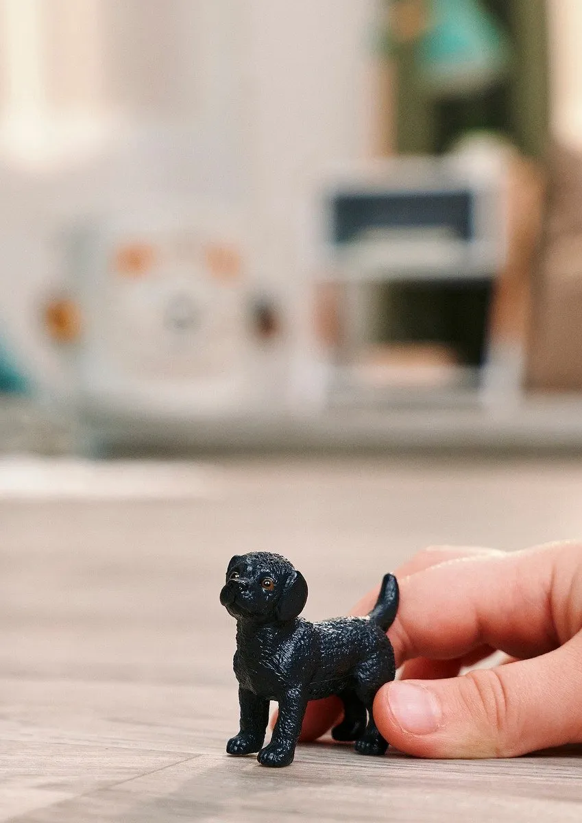 Schleich Farm World Zwarte Labrador Retriever Pup 14922