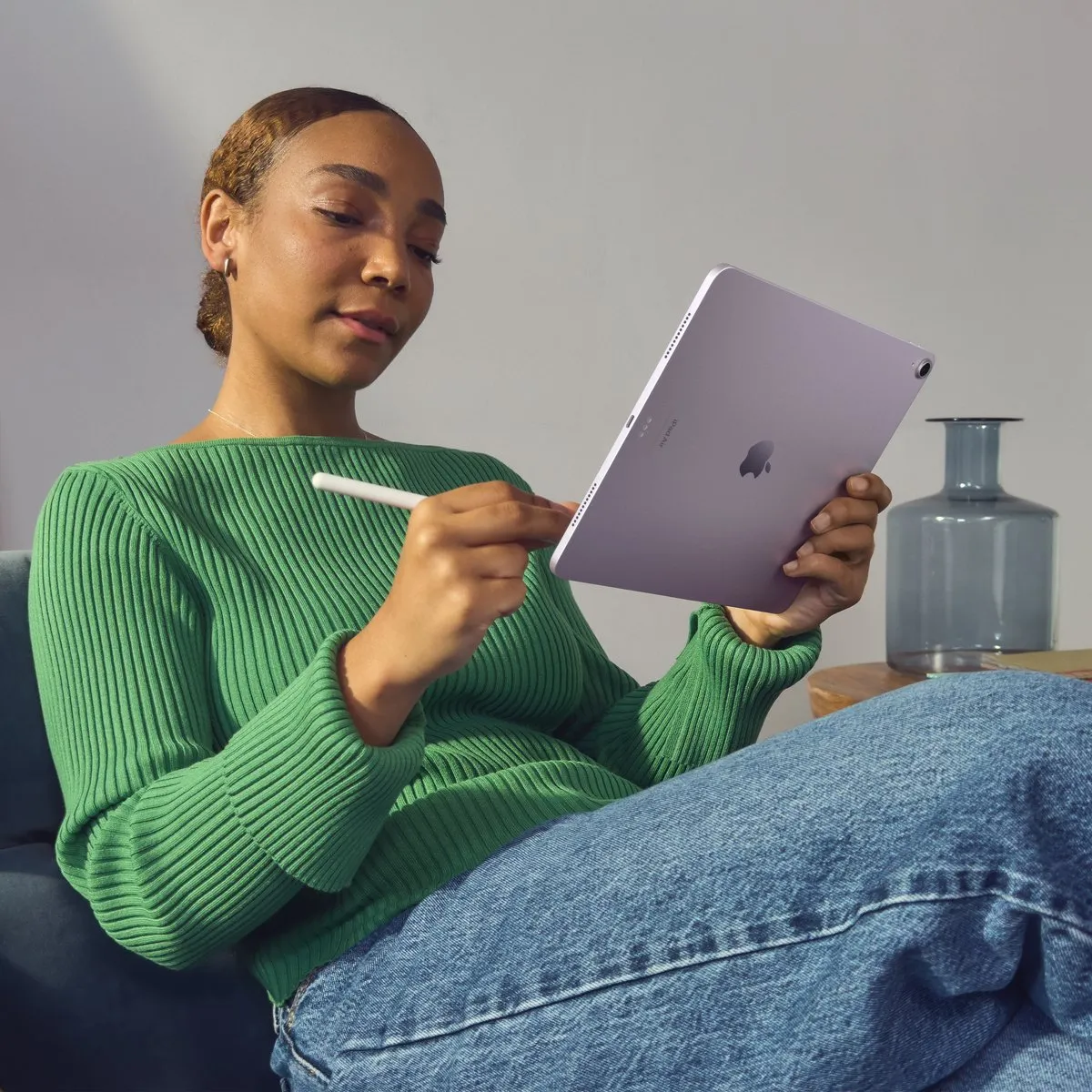 Apple iPad Air 13" 256GB MV6Y3NF/A - Paars