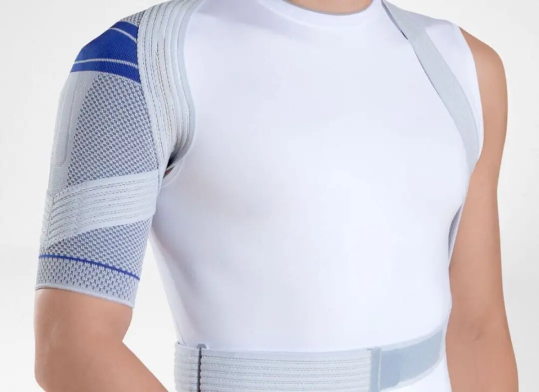 Bauerfeind OmoTrain Schouderbandage Titan T5 - Grijs - afbeelding 3 van 6
