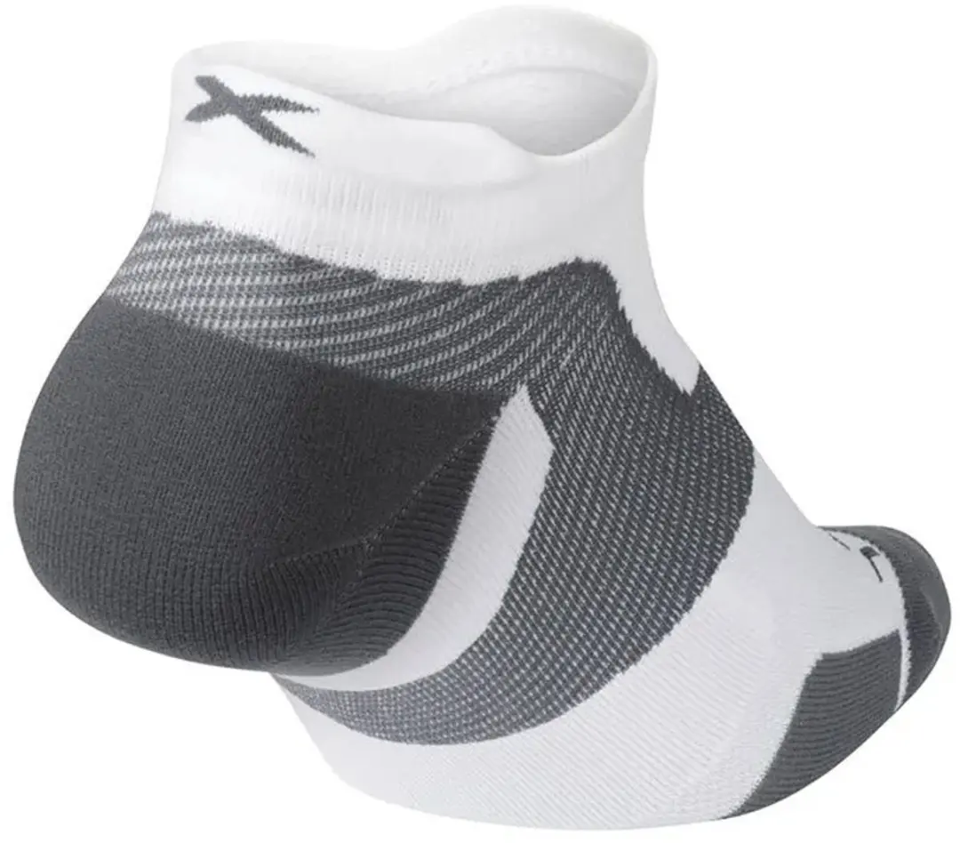2XU Vectr LightCushion Onzichtbare Sokken - Wit/Grijs - afbeelding 3 van 4