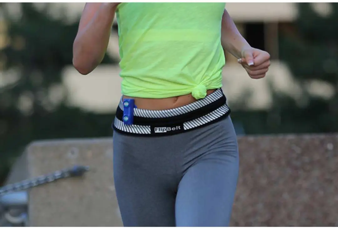 FlipBelt Reflective Running Belt - Zwart - XL - afbeelding 2 van 3