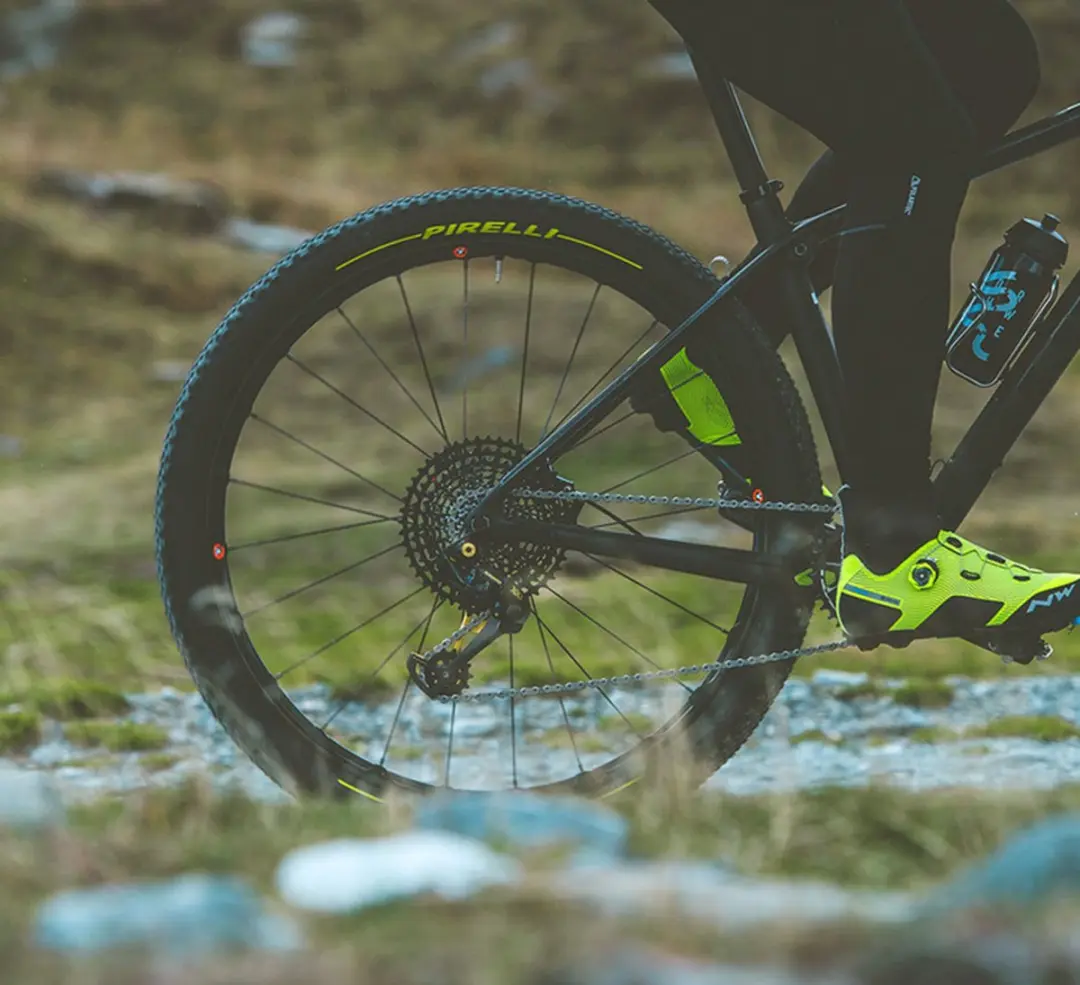 Northwave Celsius Arc GTX Fietsschoenen - Neongeel/Zwart - afbeelding 4 van 6
