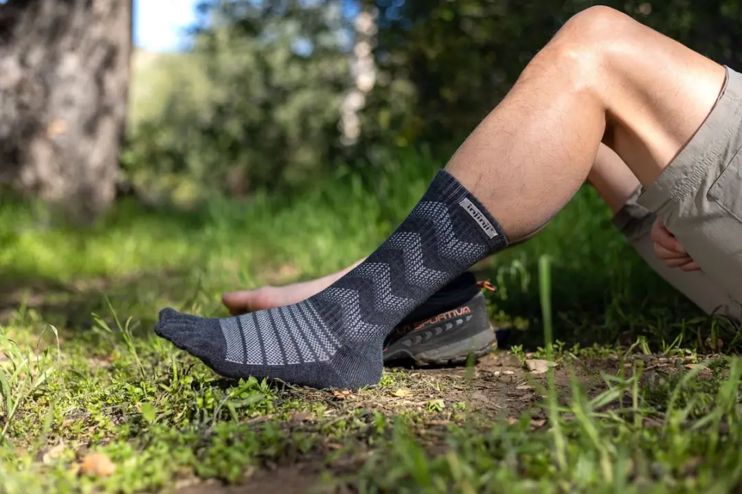 Injinji Outdoor Midweight Crew Teensokken - Grijs - afbeelding 2 van 6