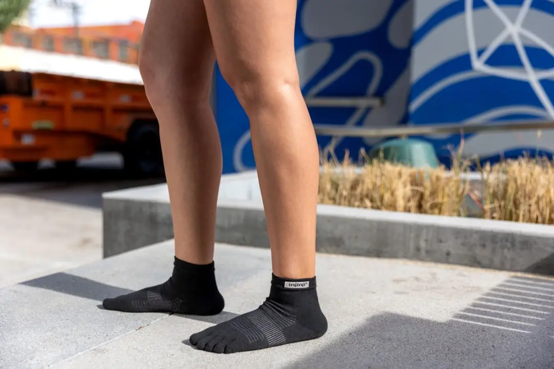Injinji Run Mini-Crew Coolmax Teensokken - Zwart - afbeelding 5 van 6