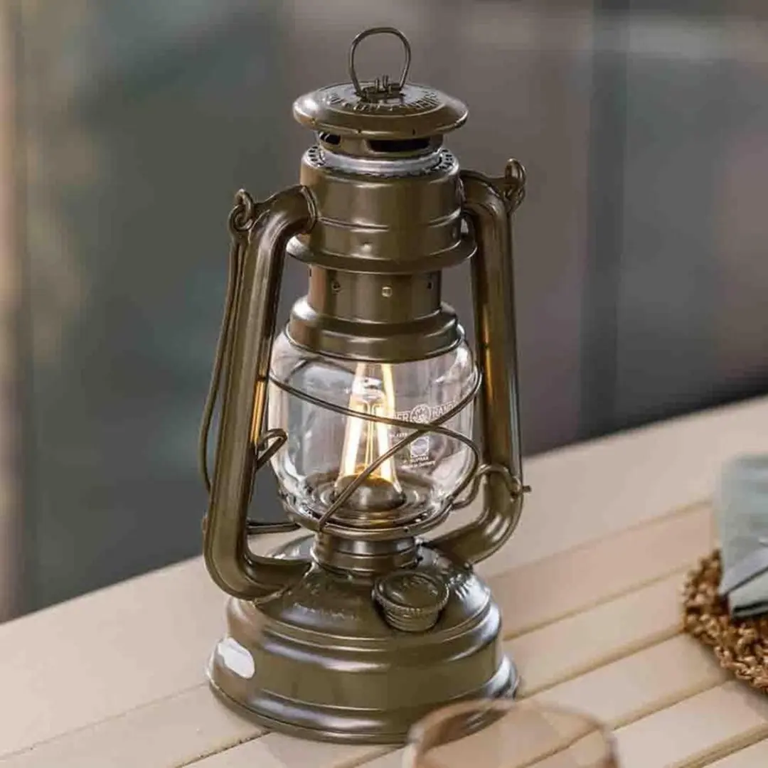 Feuerhand 276 LED Stormlamp - Olijf Groen - afbeelding 3 van 6