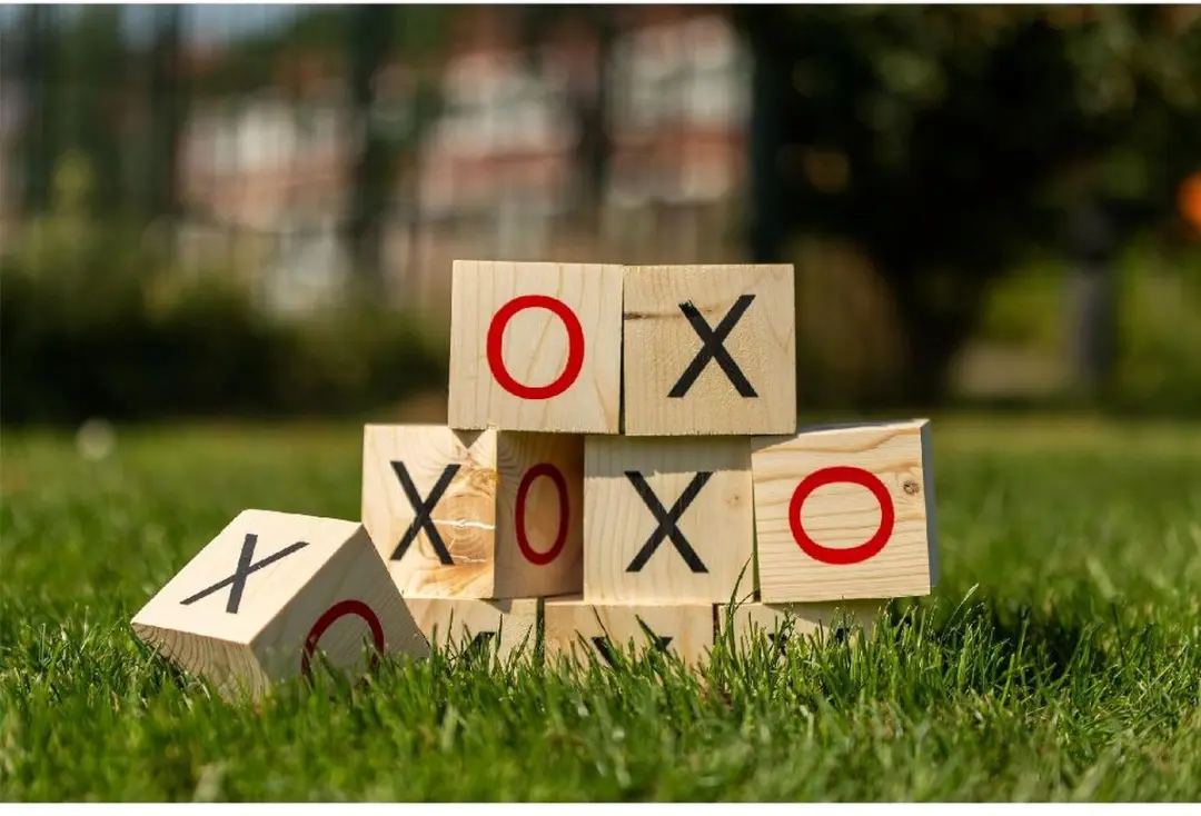 Outdoor Play Tic Tac Toe - Houten Blokken - 9 Stuks - afbeelding 2 van 6