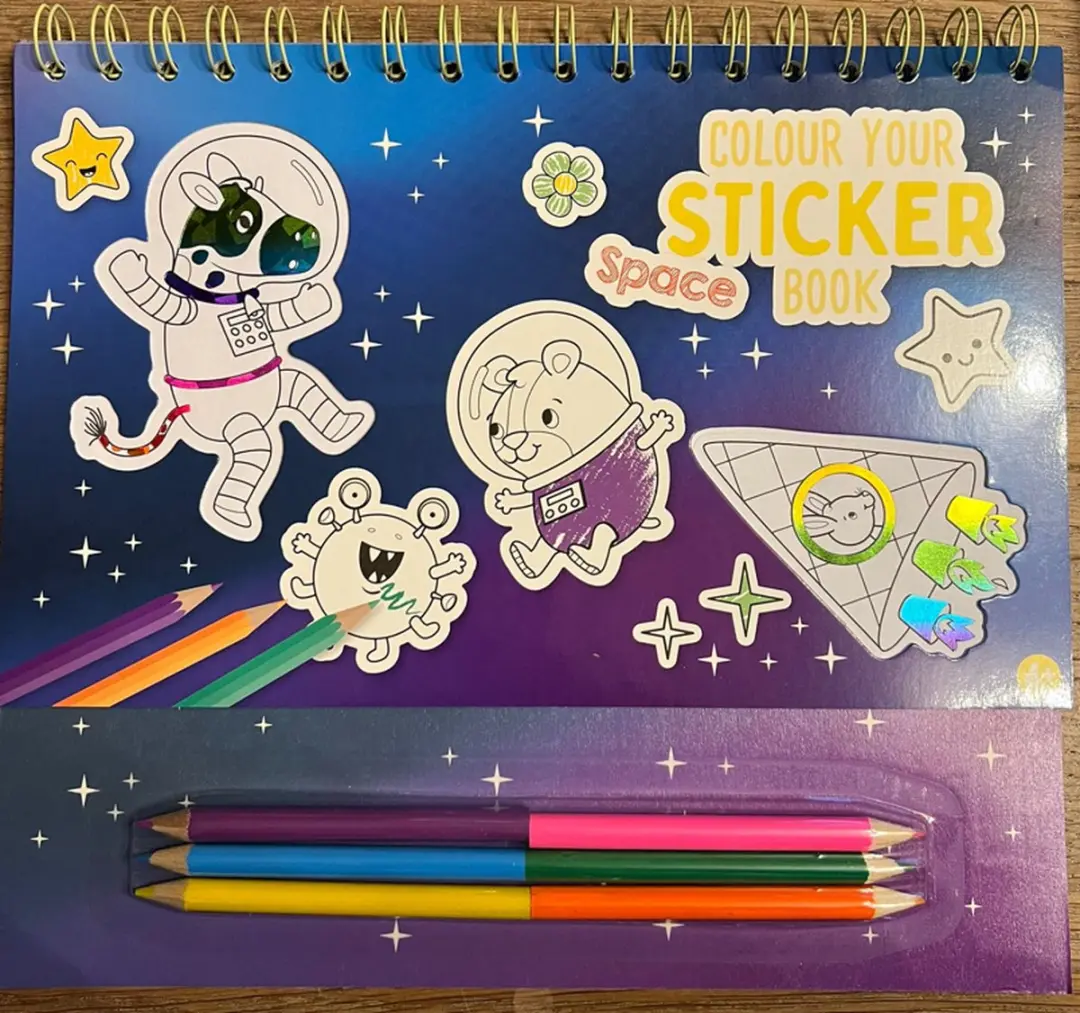 Sticker kleurboek 8 pagina's met leuke Ruimte stickers 6 mini-kleurpotloden Kleu