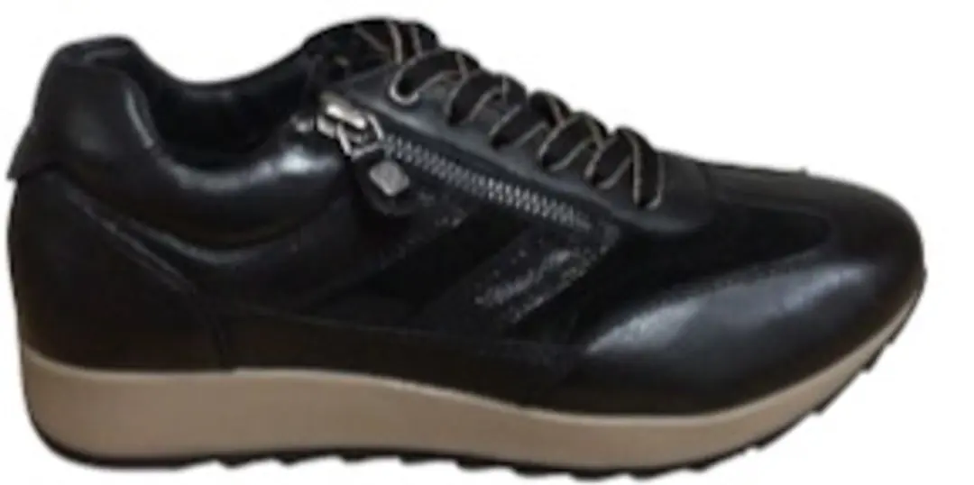 Helioform Sneakers