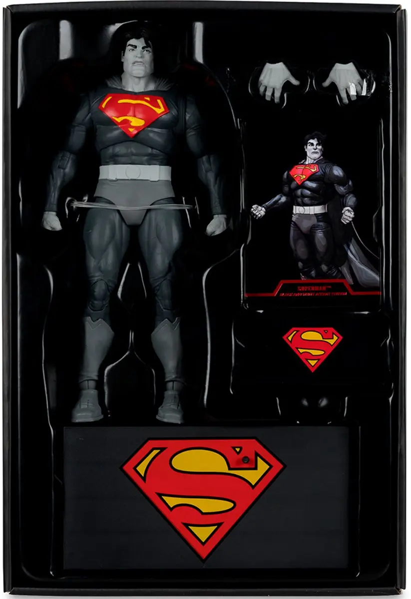 McFarlane Toys DC Multiverse Superman (The Dark Knight Returns) Speelfiguur Gold Label - afbeelding 4 van 6