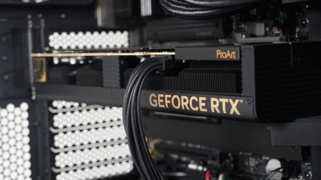Azerty Creator Expert Ti Gaming PC - Ryzen 9 9900X3D - 2TB - afbeelding 5 van 6