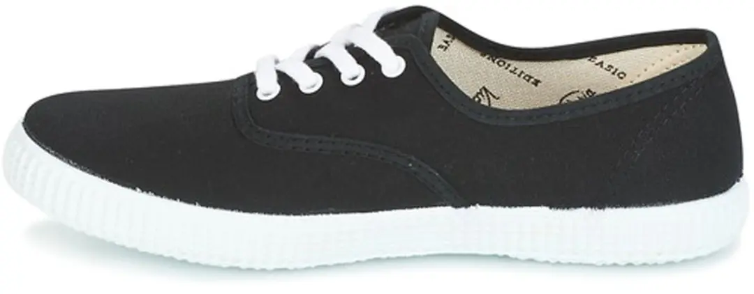 Sportschoenen met veters
