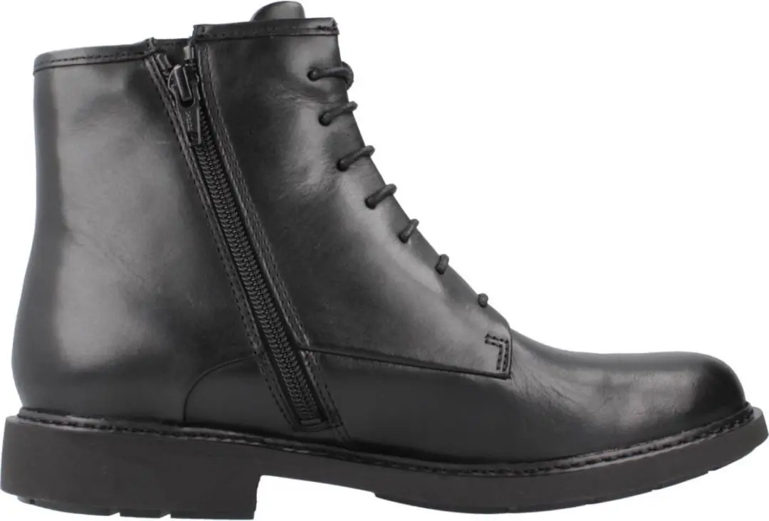 Camper Neuman Enkellaarsjes Dames