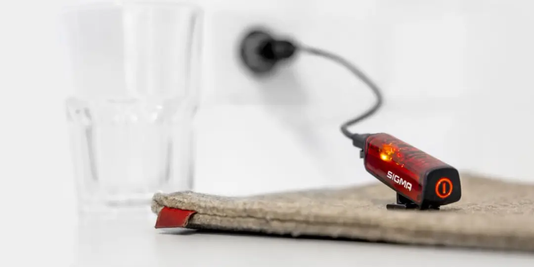 Sigma Blaze USB Fietsachterlicht - Oplaadbaar - afbeelding 3 van 6