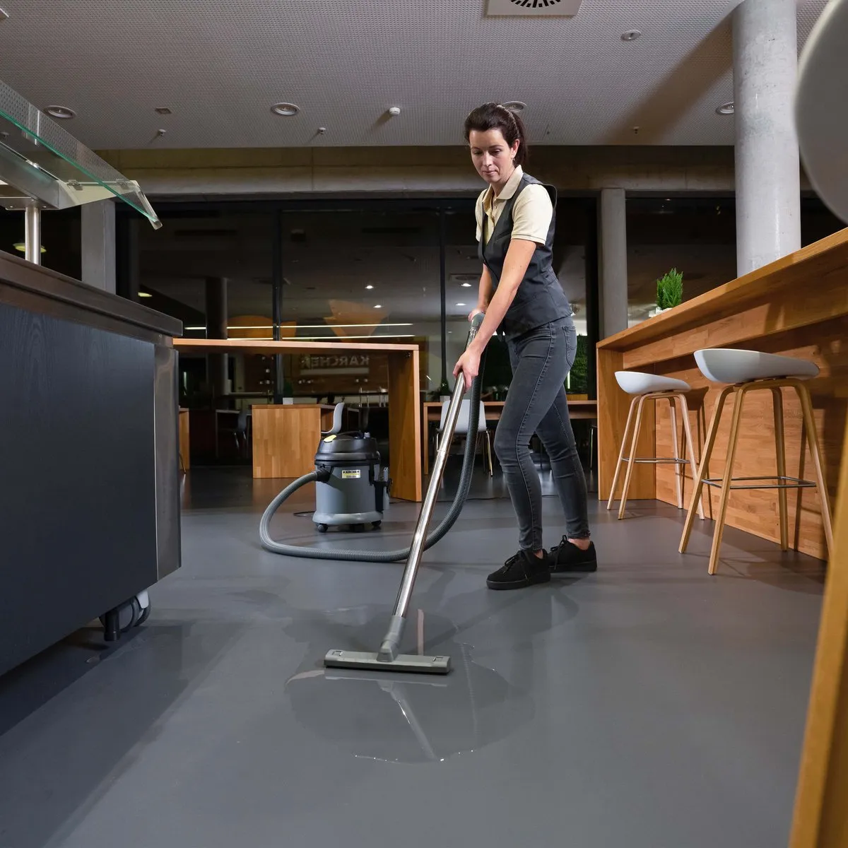 Kärcher NT 27/1 Professional Nat/Droog stofzuiger - 1380 W - 27 liter - Kunststof reservoir - PES-Patroonfilter