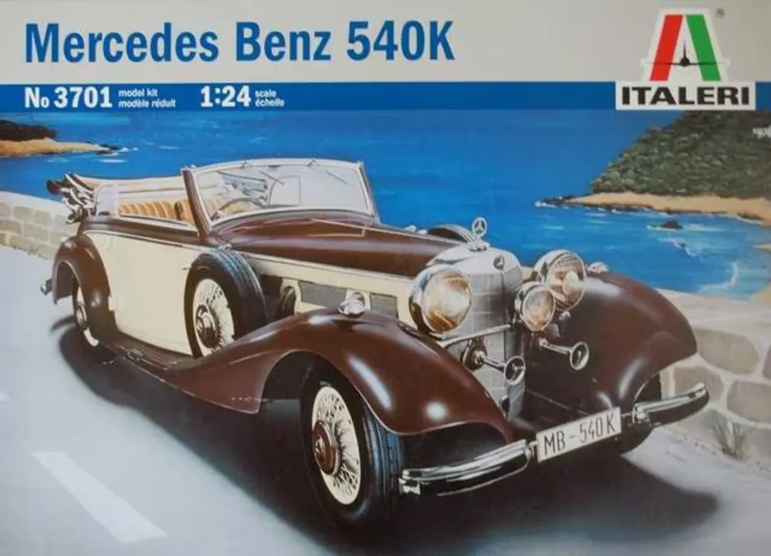 Italeri 3701 Auto Modelbouwpakket