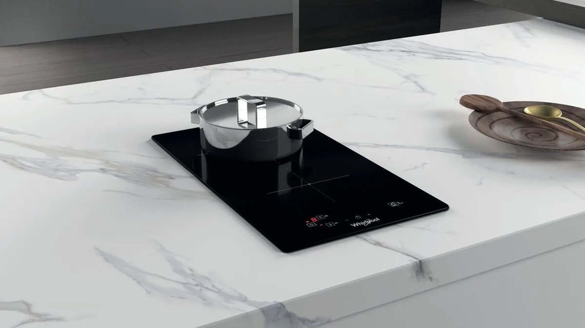 Whirlpool WS Q0530 NE Inductiekookplaat 28cm - 2 Zones - Zwart