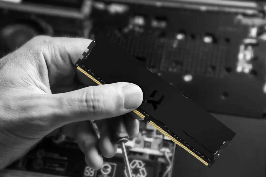 Goodram IRDM PRO IRP-K3600D4V64L18/16G RAM 16GB DDR4 3600MHz - Deep Black - afbeelding 2 van 6