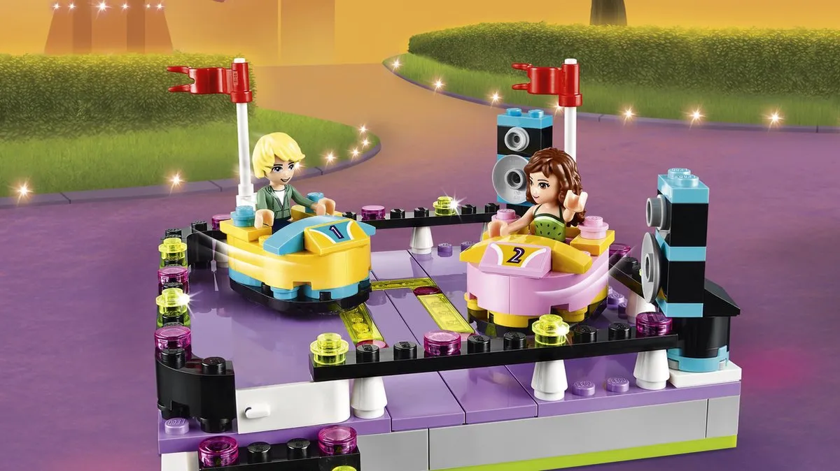 LEGO Friends Pretpark Botsauto's 41133 - 424 Stukken - 2 Minifiguren