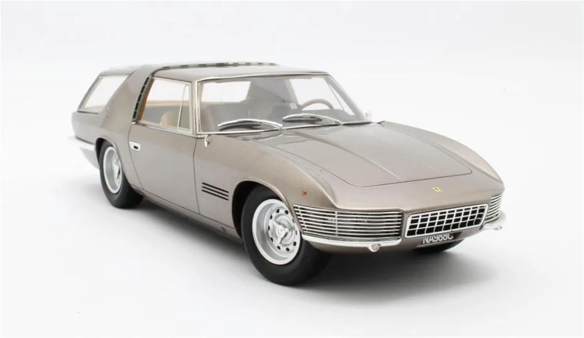 Ferrari 330 GT Shooting Brake Vignale 1968 Schaalmodel - Zilver