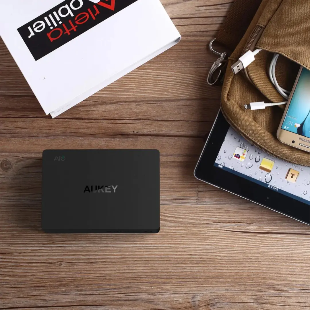 Aukey PA-Y6 Qualcomm Quick Charge 3.0 4x USB-A 2x USB-C