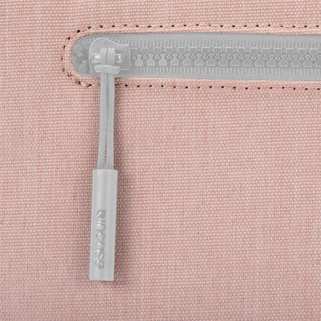 Incase Compact Woolenex Sleeve MacBook 13 - Blush Pink - afbeelding 6 van 6