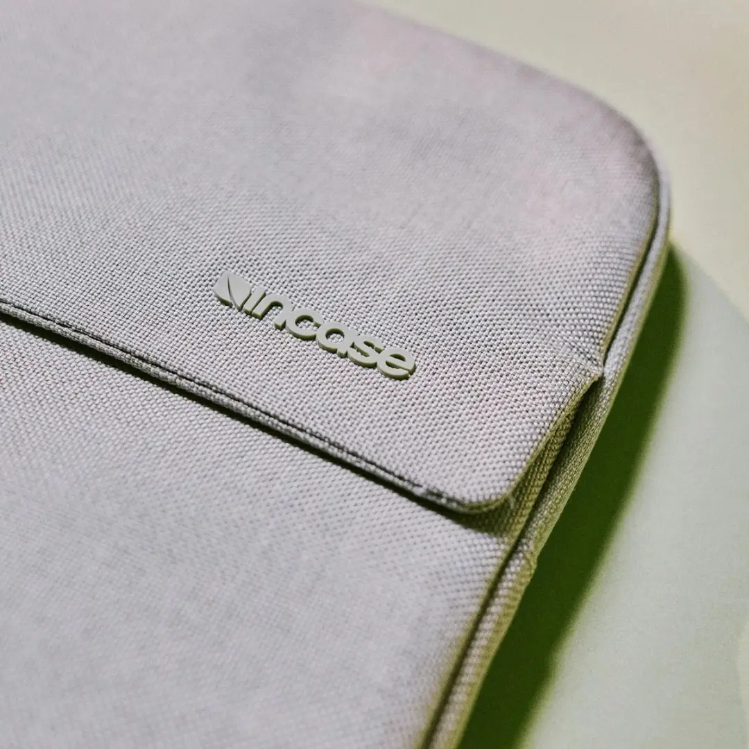 Incase Crosstown Sleeve MacBook Pro 16 Laptoptas - afbeelding 3 van 6