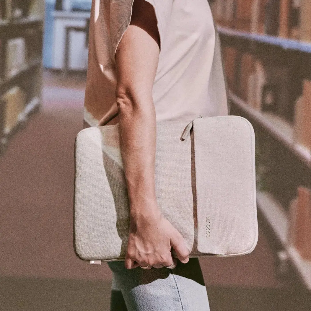 Incase Crosstown Sleeve MacBook Pro 16 Laptoptas - afbeelding 2 van 6