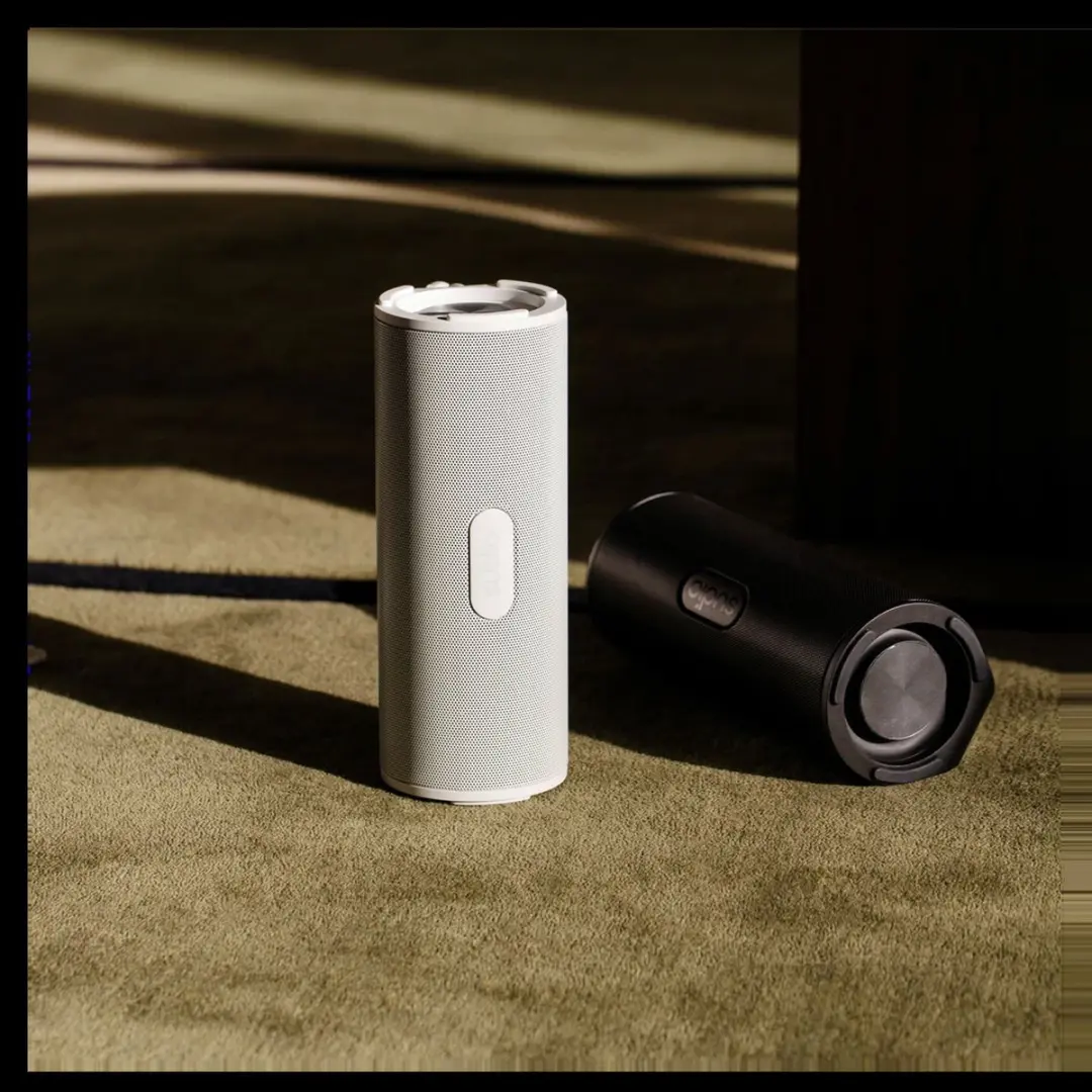 Sudio F4 Bluetooth Speaker - 25 uur - Zwart - afbeelding 2 van 6